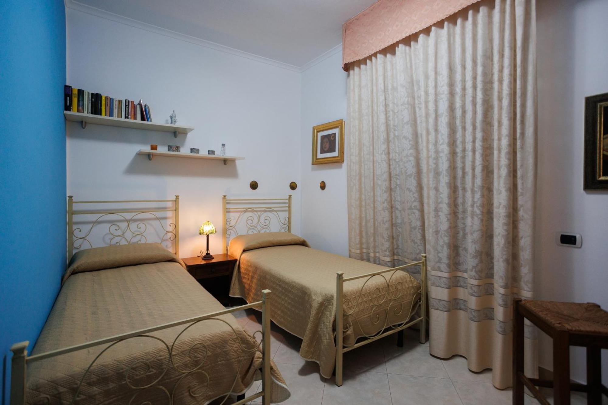 The Lemon Tree House Apartment Scalea Ngoại thất bức ảnh